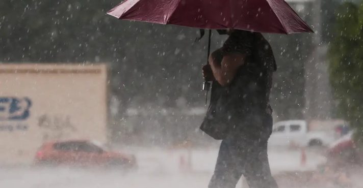 Em razão das chuvas, meteorologistas emitem alerta de perigo para vários estados brasileiros | Foto: Marcello Casal Jr/Agência Brasil