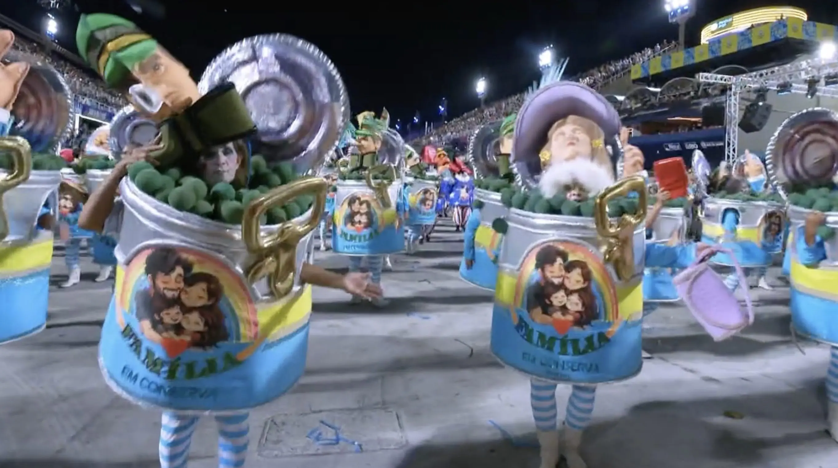 Desfile - A escola de samba fez uma crítica a "neoconservadores"| Foto: Reprodução/TV Globo - Rio de Janeiro - Samba - Carnaval