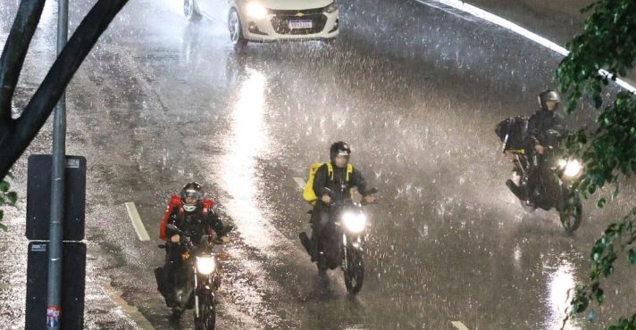 A prefeitura de Juiz de Fora decretou situação de calamidade pública nesta terça-feira, 24, diante dos estragos causados pelas enchentes, deslizamentos e alagamentos em mais de dez pontos do município | Foto: Rovena Rosa/Agência Brasil