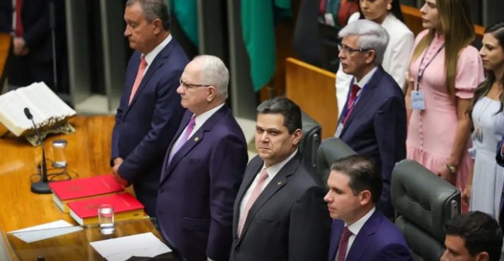 Davi Alcolumbre prega convivência pacífica entre Poderes