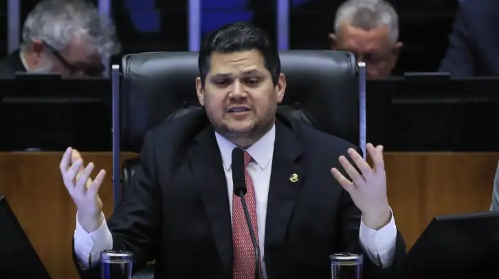 Davi Alcolumbre político brasileiro, filiado ao União Brasil