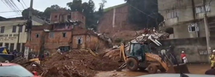 Destruição causada pelas chuvas em Juiz de Fora (MG)