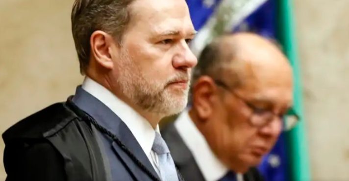 Ministro Dias Toffoli durante sessão do STF