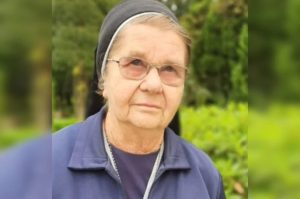 Freira Nadia Gavanski, de 82 anos