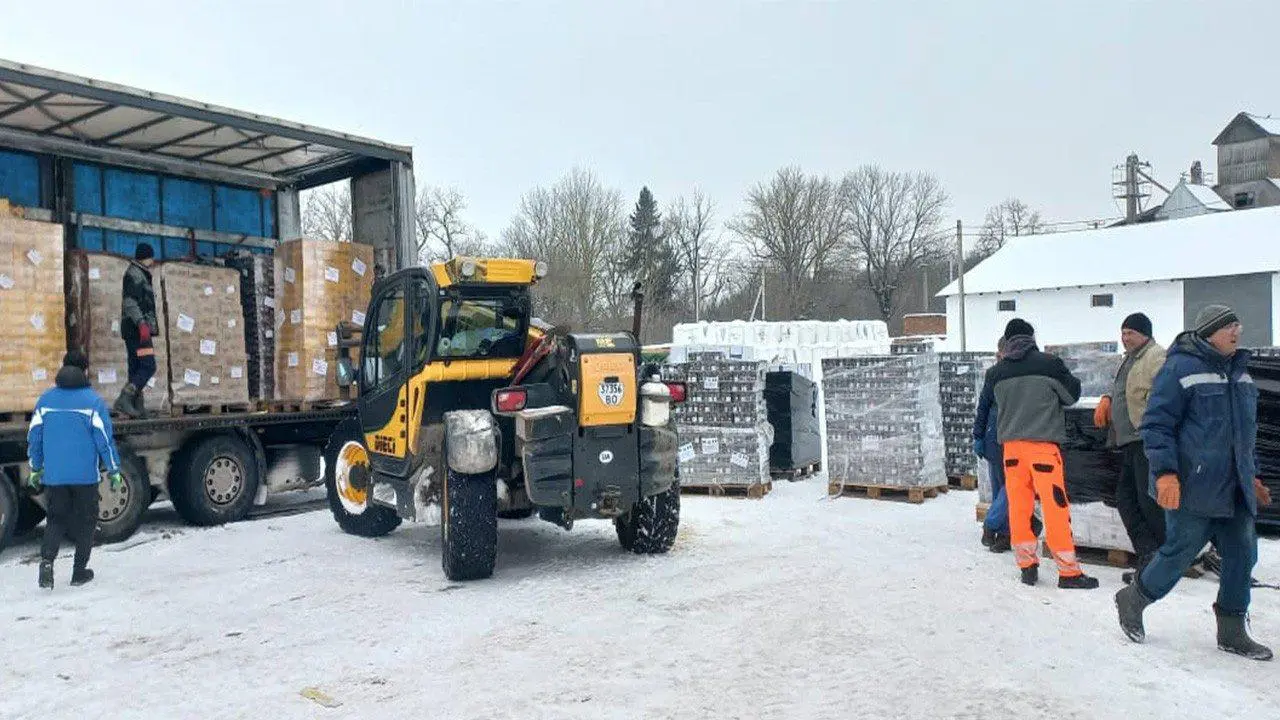 Os veículos que transportavam geradores e medicamentos de Roma para a Ucrânia