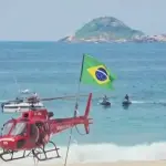 Queda de asa delta: Corpo de Bombeiros foi acionado às 11h15 e mobilizou helicópteros e motos aquáticas