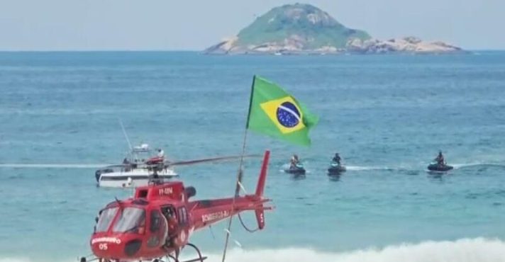 Queda de asa delta: Corpo de Bombeiros foi acionado às 11h15 e mobilizou helicópteros e motos aquáticas