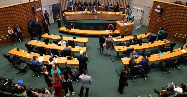 Câmara Legislativa do Distrito Federal retomou seus trabalhos nesta segunda-feira, 2: clima tenso no plenário | Foto: Carlos Gandra/Agência CLDF