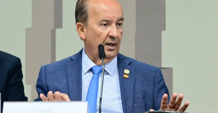 Jorginho Mello deve ter Adriano Silva, do Novo, como vice-governador | Foto: Geraldo Magela/Agência Senado