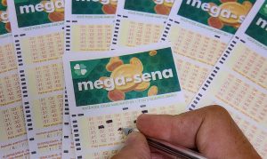 Concurso 2971 marca retomada de acúmulo de prêmio na Mega-Sena | Foto: Rafa Neddermeyer/Agência Brasil