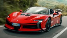 Ferrari modelo SF90 Spider: 20 carros na garagem | Foto: Reprodução/Redes sociais