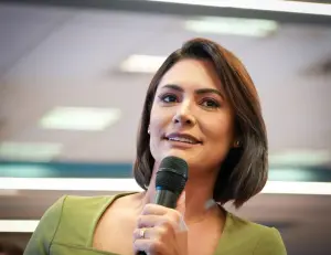Neste sábado, 14, Michelle deixou aberta a possibilidade de disputar a eleição deste ano | Foto: Divulgação/PL Mulher