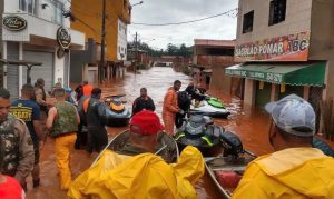 Bombeiros e Defesa Civil seguem o trabalho de buscas em MG | Foto: Bombeiros MG/Divulgação