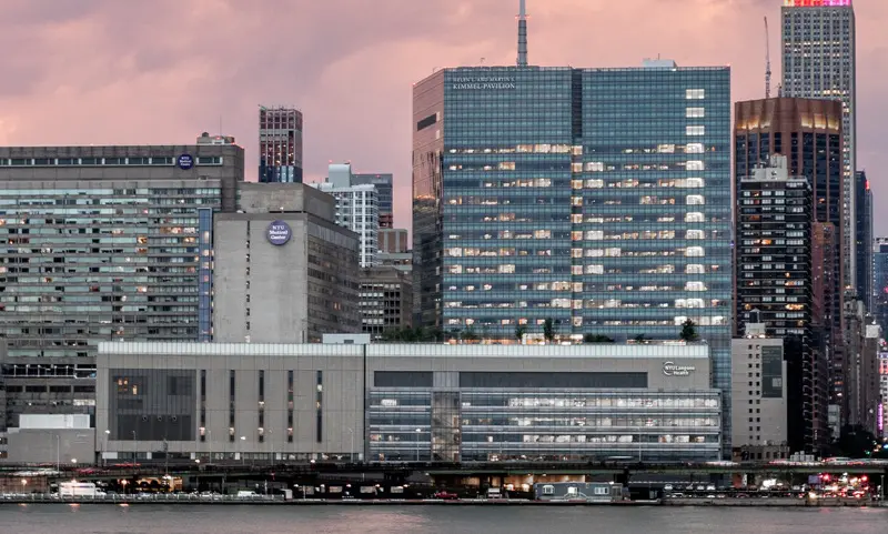 O Hospital NYU Langone Health, um dos principais de Manhattan, em Nova York, nos Estados Unidos