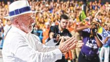 O presidente Lula da Silva durante desfile na Marquês de Sapucaí | Foto: Reprodução/Redes sociais