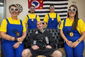 Agentes se infiltram entre os foliões e surpreendem os criminosos no Carnaval paulistano | Foto: Divulgação/Agência SP