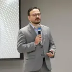 O professor de Direito Conrado Paulino da Rosa