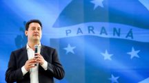 O governador do Paraná, Carlos Roberto Massa Júnior, é filiado ao Partido Social Democrático (PSD)