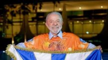 Lula da Silva durante visita à escola Acadêmicos de Niterói | Foto: Ricardo Stuckert/PR