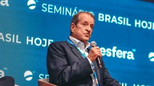 Valdemar Costa Neto durante evento com empresários nesta segunda-feira, 23, em São Paulo | Foto: Divulgação/Esfera Brasil