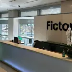 O Fictor ganhou projeção nacional ao assinar um contrato de patrocínio de R$ 30 milhões anuais com o Palmeiras | Foto: Divulgação