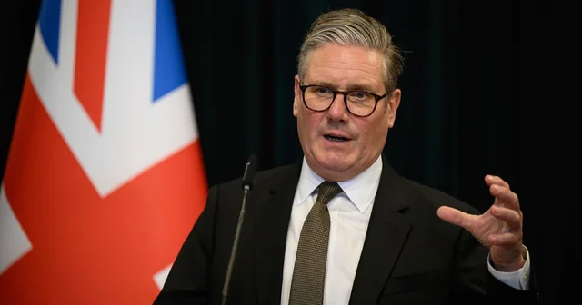 O primeiro-ministro do Reino Unido, Keir Starmer | Foto: Reddit