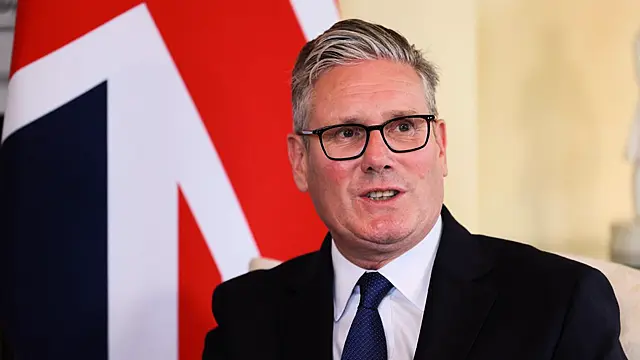 O primeiro-ministro do Reino Unido, Keir Starmer | Foto: Reddit