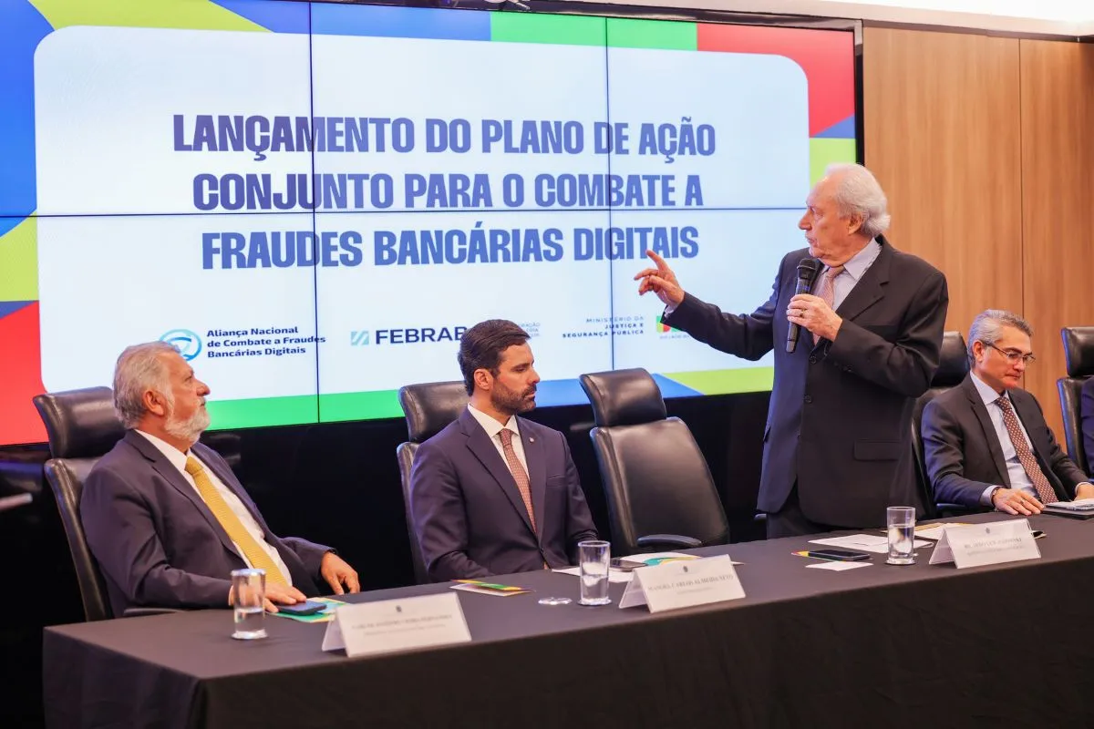 Autoridades participam do lançamento do plano de ação conjunto para combate a fraudes bancárias digitais