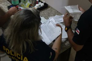 Policiais civis do Amazonas durante a Operação Erga Omnes | Foto: Divulgação/Polícia Civil