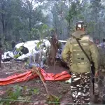 Queda de ambulância aérea na Índia deixa 7 mortos