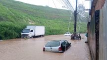 Chuva deixa uma morta e mais de 600 desalojados em São João de Meriti (RJ)