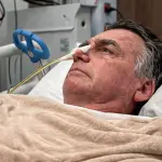 Ex-presidente Jair Bolsonaro (PL) internado na UTI do Hospital DFStar, em abril de 2025 | Foto: Jair Messias Bolsonaro/Via Facebook