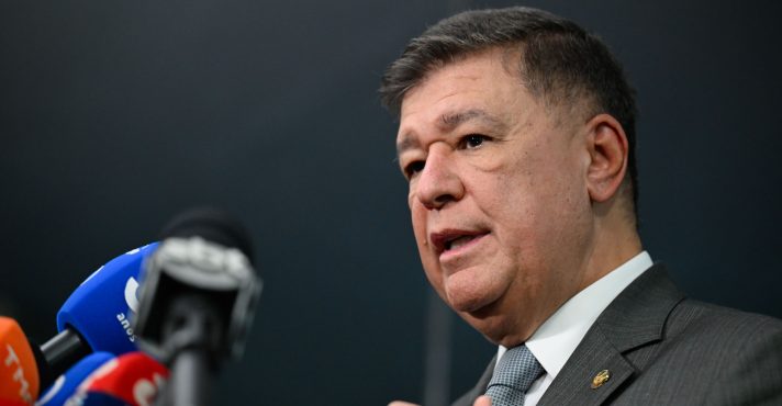 O senador Carlos Viana (Podemos-MG)