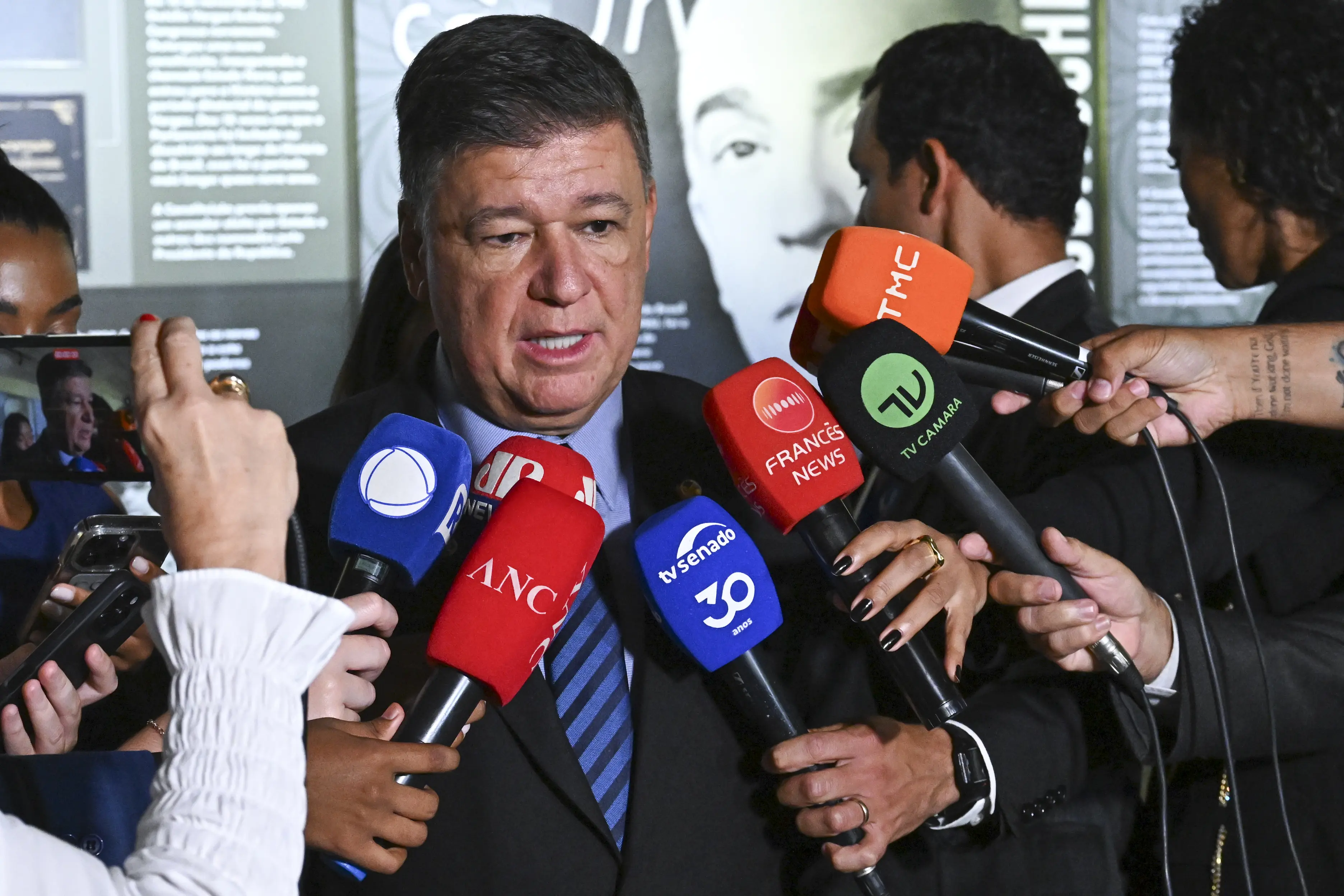Carlos Viana