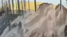 Água derruba muro de academia em São Paulo SP