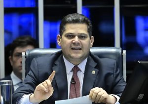 Senador Davi Alcolumbre nega relação com o investigado pela PF | Foto: Andressa Anholete/Agência Senado