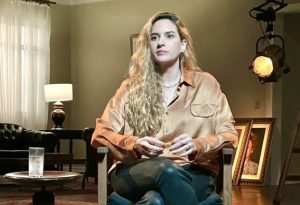Camila Appel fala na série 'O Testamento - O Segredo de Anita Harley', da Globoplay | Foto: Divulgação/Globoplay