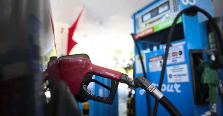 Bomba em posto de combustível: transportadores negociam com o governo | Foto: José Cruz/Agência Brasil