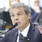 Dep. Lindbergh Farias (PT - RJ) pede habeas corpus coletivo