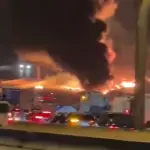 Embaixada dos EUA em Riad, na Arábia Saudita: fogo e destruição | Foto: Reprodução/X