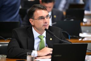Senador Flávio Bolsonaro (PL-RJ) emitiu nota sobre CPMI do INSS | Foto: Edilson Rodrigues/Agência Senado
