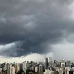São Paulo deve ter fim de semana com céu carregado de nuvens | Foto: Reprodução/X