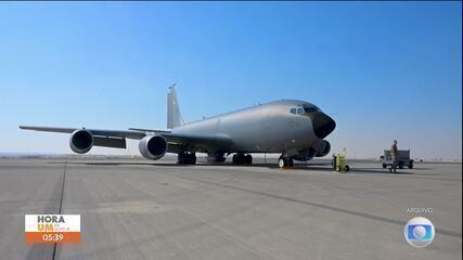 aeronave de reabastecimento KC-135