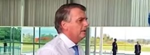 Jair Bolsonaro durante entrevista em Brasília