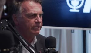 Jair Bolsonaro em entrevista na plataforma digital YouTube