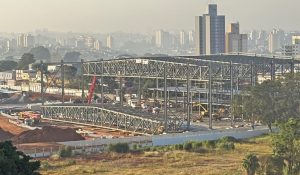 Estrutura em construção no Aeroporto de Congonhas vai abrigar área de manutenção da Latam | Foto: Reprodução/X