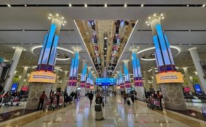O moderno Aeroporto de Dubai, nos Emirados Árabes Unidos, no Oriente Médio