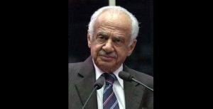 Pedro Simon foi governador do Rio Grande do Sul de 1987 a 1990