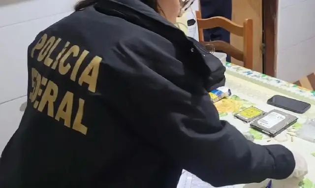 Polícia Federal operação contra apologia nazismo