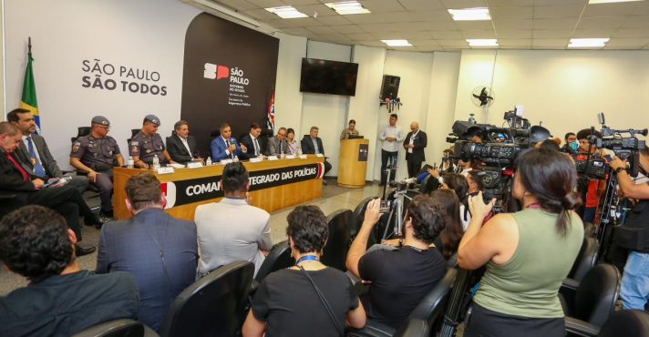 Autoridades policiais durante entrevista à imprensa nesta quarta-feira, 18 | Foto: Governo de São Paulo/Divulgação